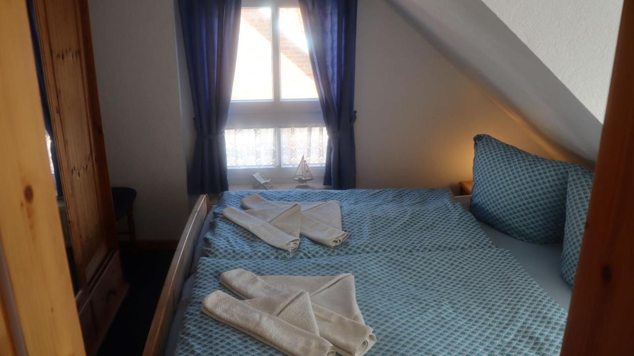 Ferienwohnung " Lee " Neuharlingersiel Buitenkant foto
